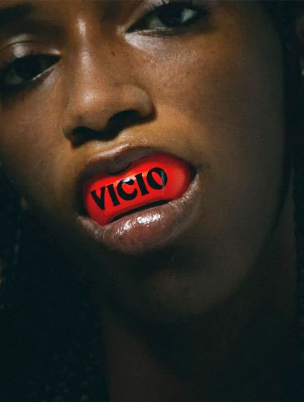 Diseño y producción de piezas de vestir para campaña de Vicio