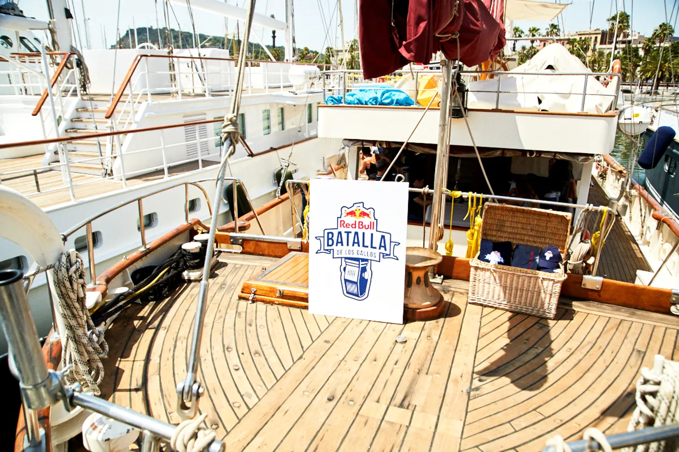 Diseño de marcador para evento Batalla de gallos de Red Bull