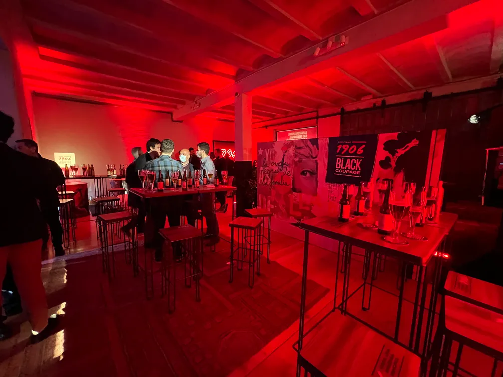 Diseño y producción espacio para evento de la cerveza 1906