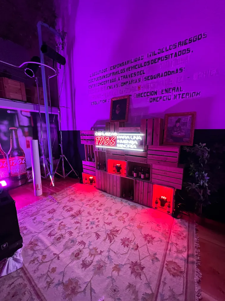 Diseño y producción espacio para evento de la cerveza 1906